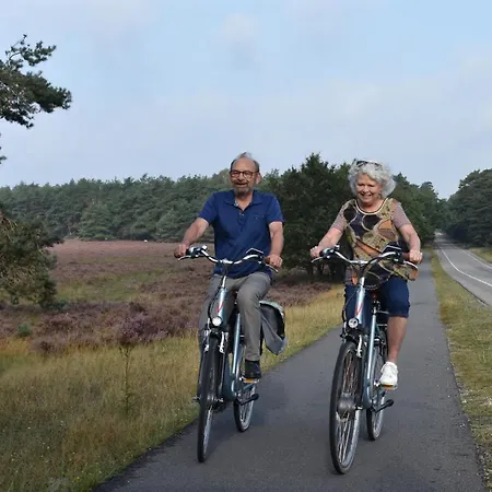 Op De Veluwe # Eiken Chalet